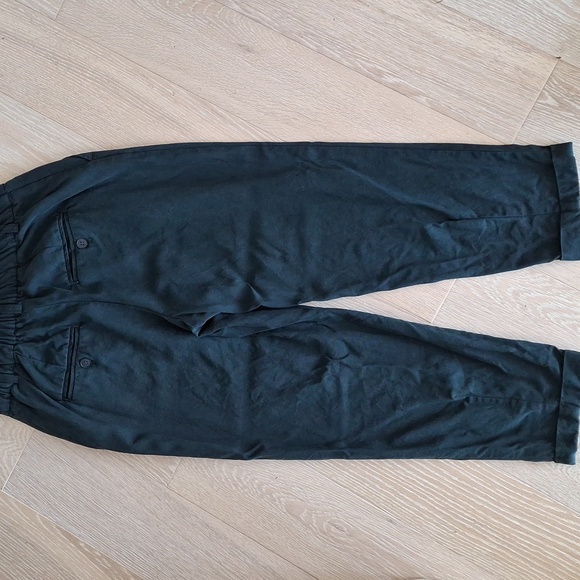 Zara Deep Green Capris - XS - Picture 3 of 6